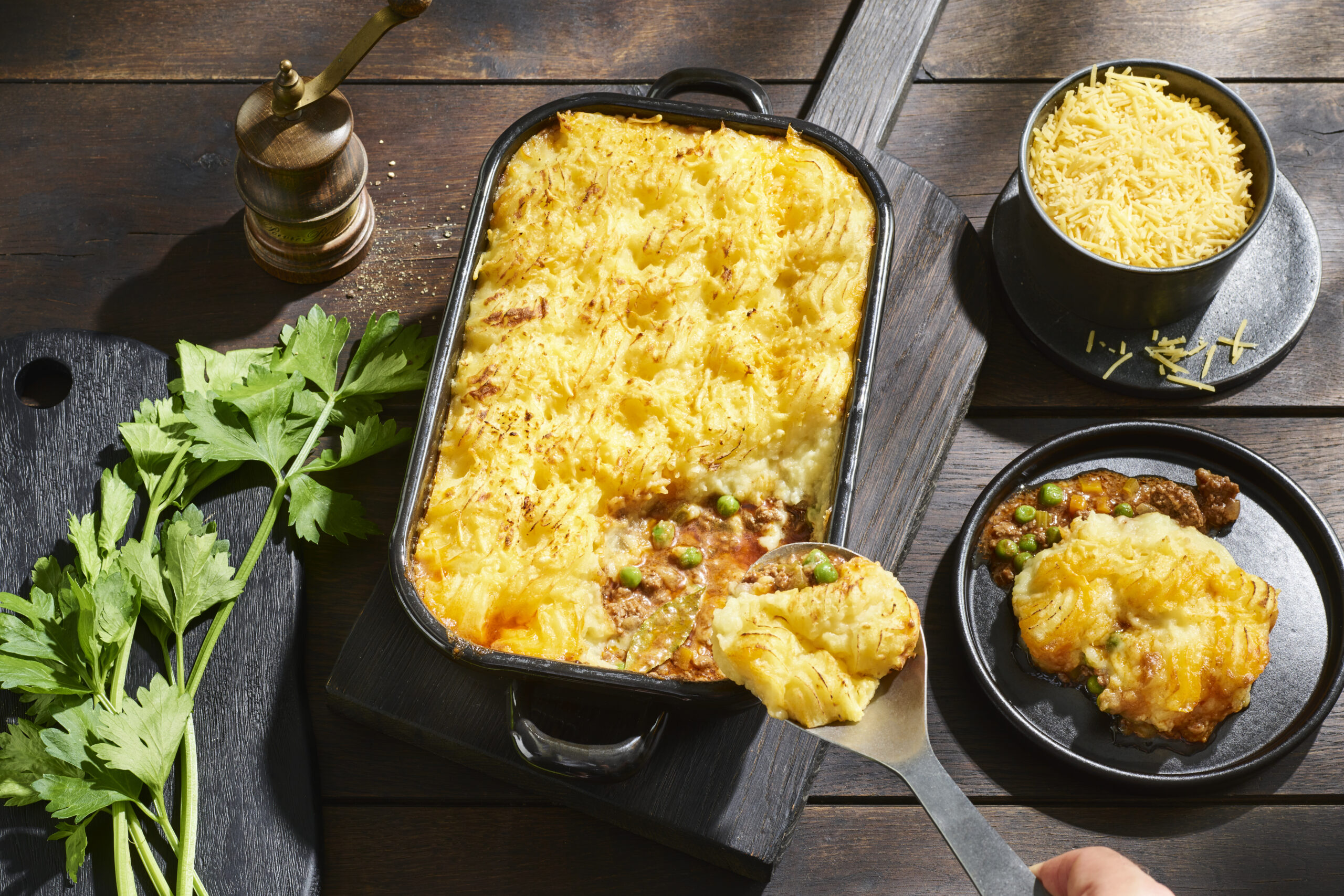 Old Amsterdam Shepherd's Pie met geraspte kaas